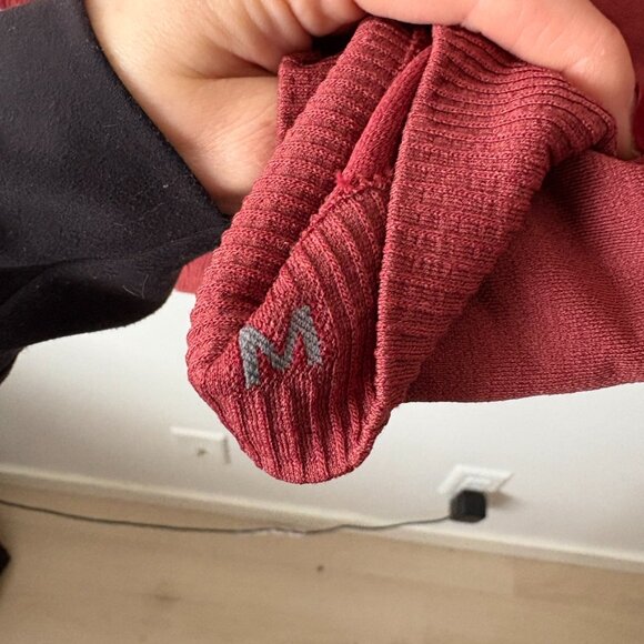 Lululemon Keep The Heat Thermal Long Sleeve Savannah Red Size Medium - Picture 5 of 6